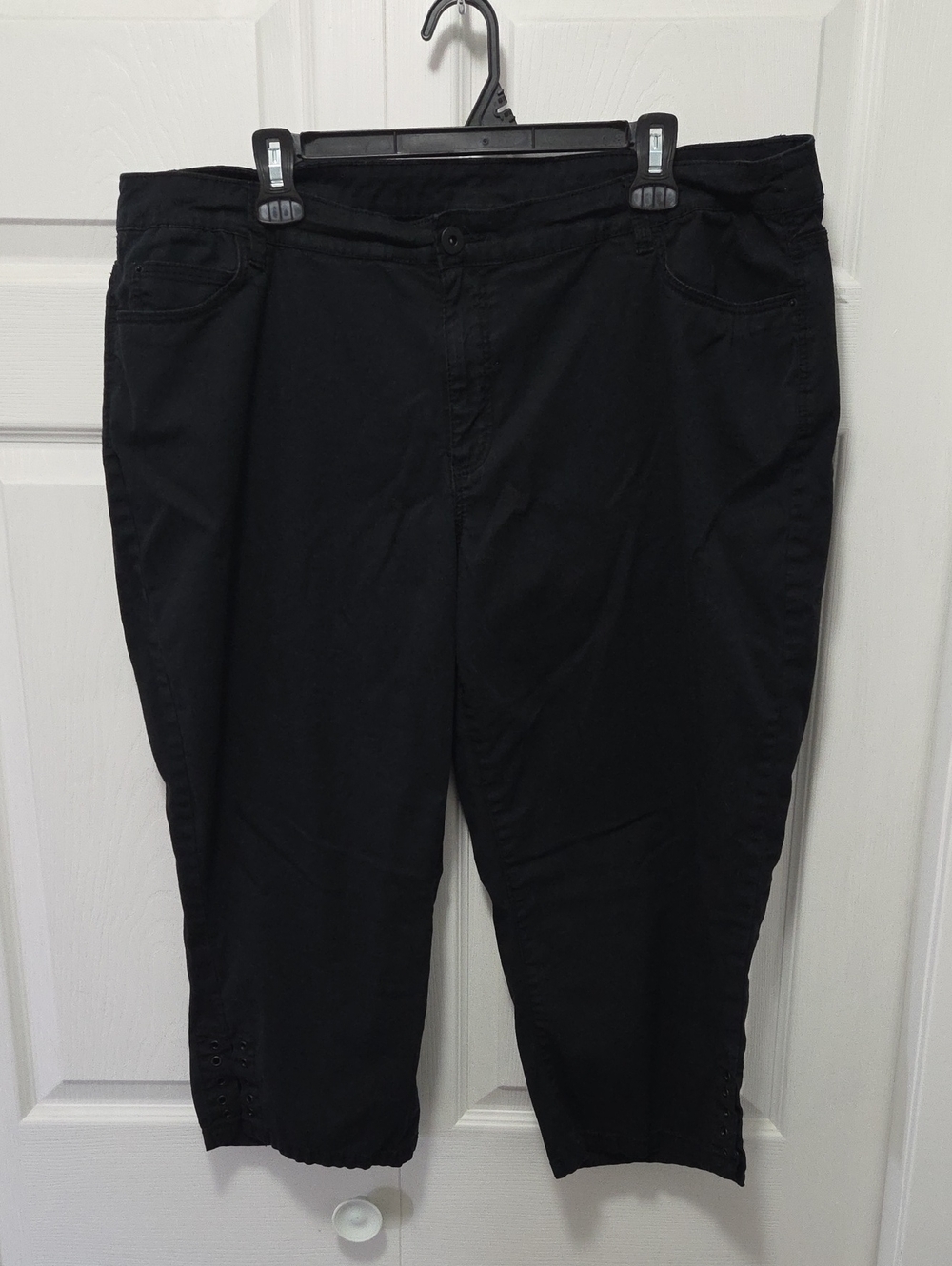 Addition Elle Size 18 Black Capri Pants with Eyelet Trim